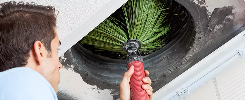 Clogged Air Duct Cleaning Process in Chambly, QC